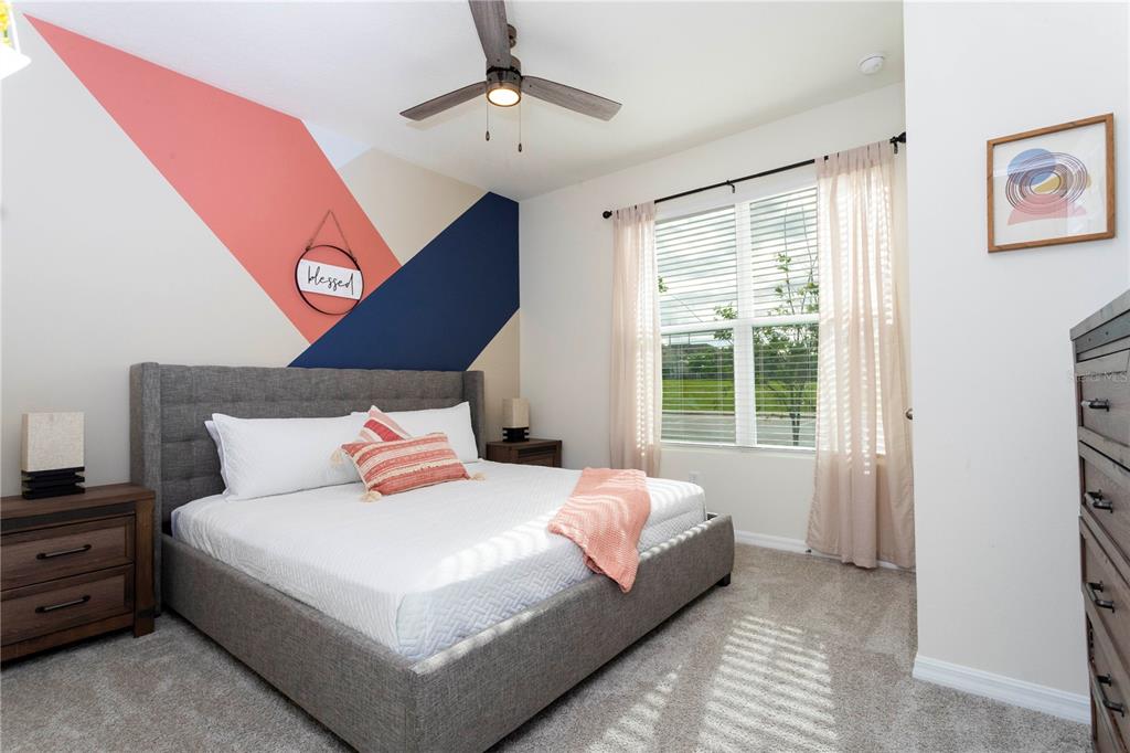 Slide show image of the Orlando Florida Home for Sale 16