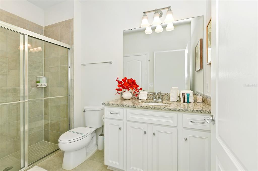 Slide show image of the Orlando Florida Home for Sale 27