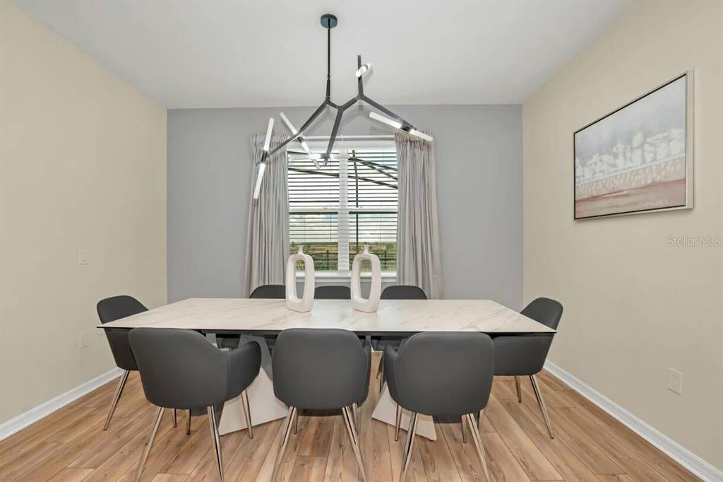 Slide show image of the Orlando Florida Home for Sale 16