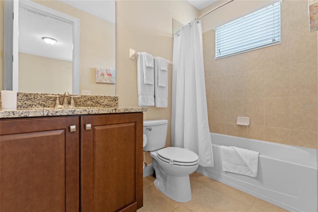 Slide show image of the Orlando Florida Home for Sale 20