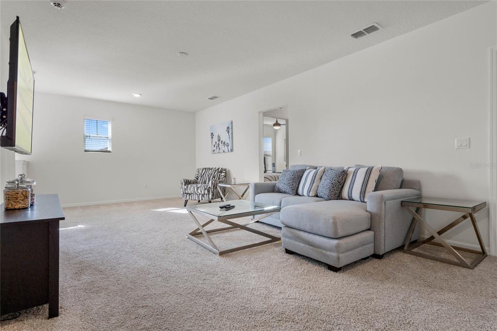 Slide show image of the Orlando Florida Home for Sale 14