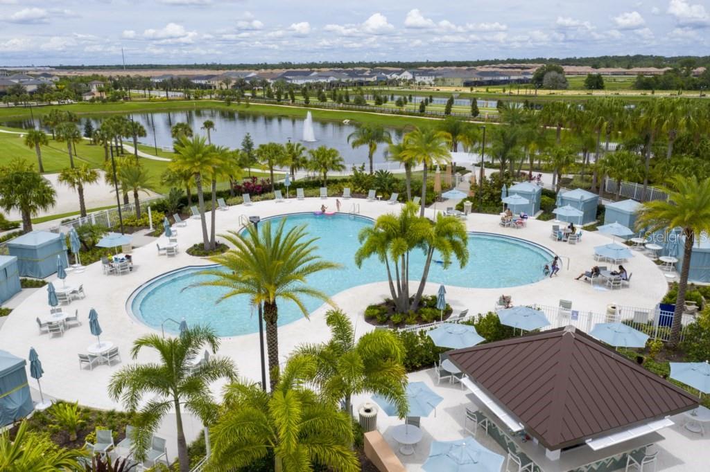 Slide show image of the Orlando Florida Home for Sale 48