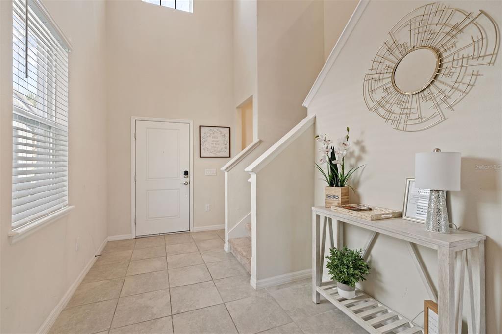 Slide show image of the Orlando Florida Home for Sale 03