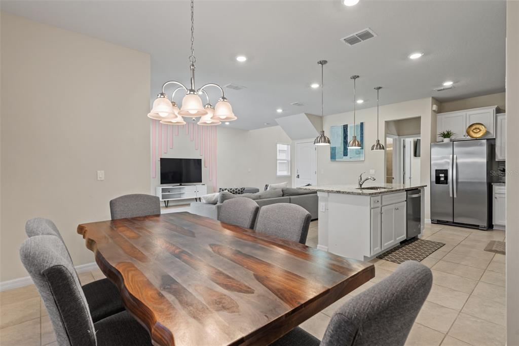 Slide show image of the Orlando Florida Home for Sale 12