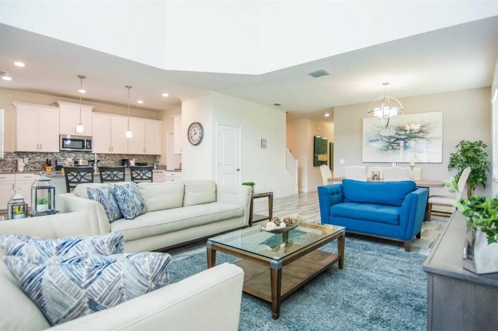 Slide show image of the Orlando Florida Home for Sale 05
