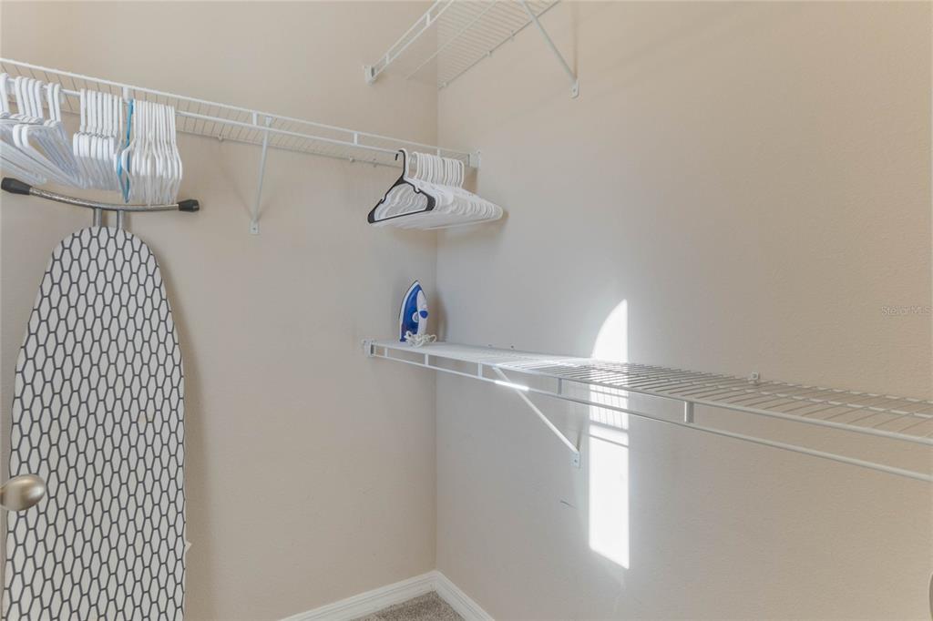 Slide show image of the Orlando Florida Home for Sale 36