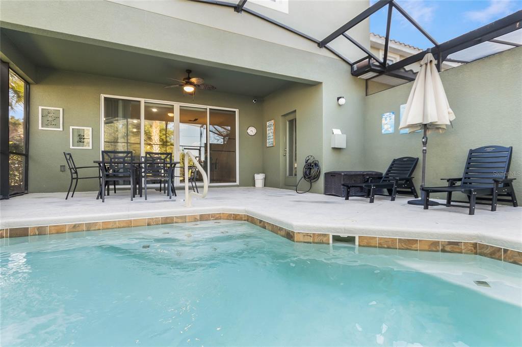 Slide show image of the Orlando Florida Home for Sale 46