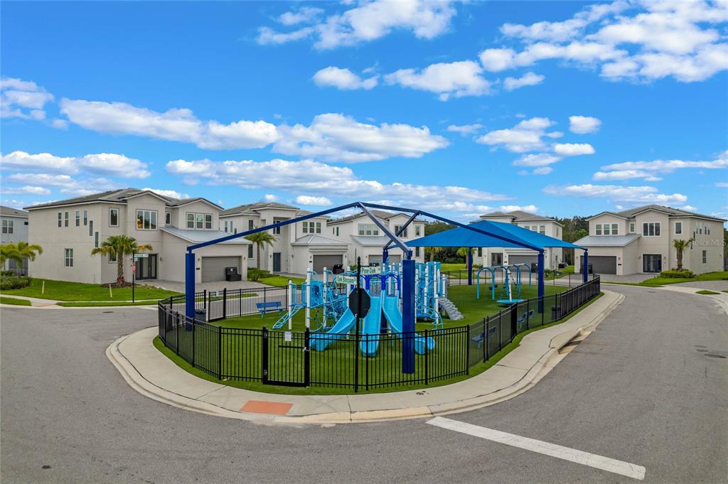 Slide show image of the Orlando Florida Home for Sale 59