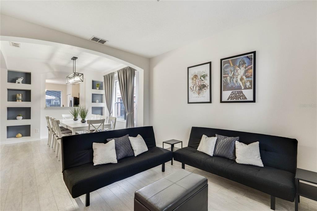 Slide show image of the Orlando Florida Home for Sale 07