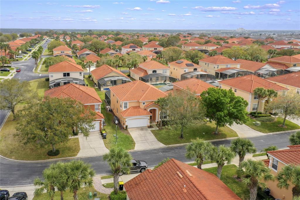 Slide show image of the Orlando Florida Home for Sale 50