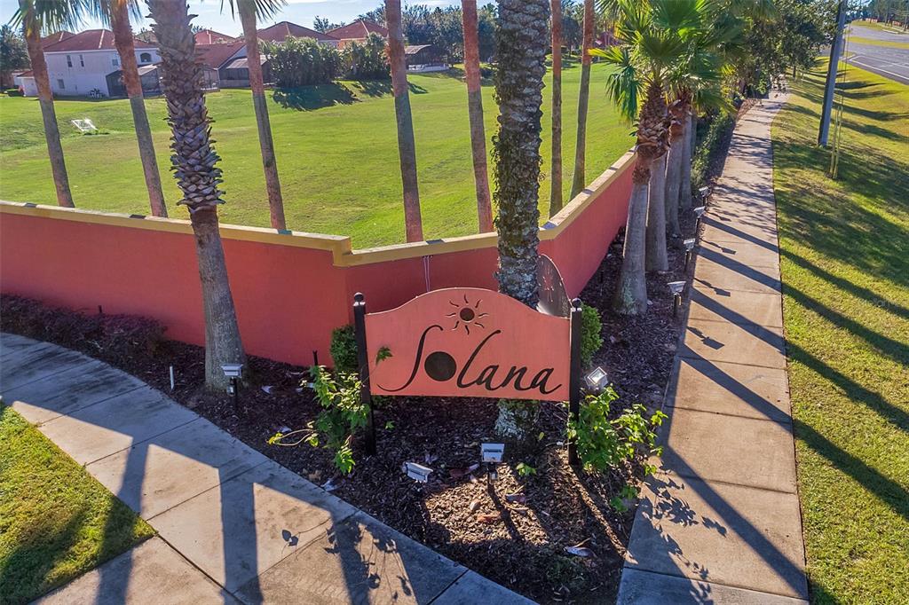 Slide show image of the Orlando Florida Home for Sale 58