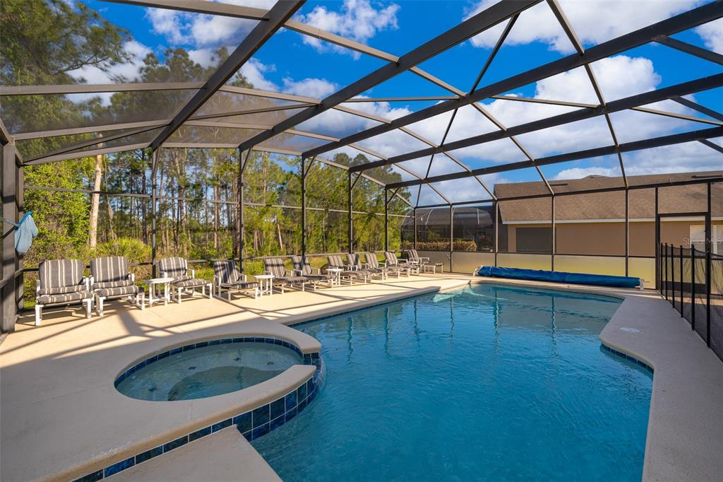 Slide show image of the Orlando Florida Home for Sale 22