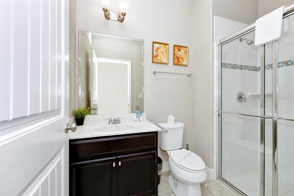 Slide show image of the Orlando Florida Home for Sale 23