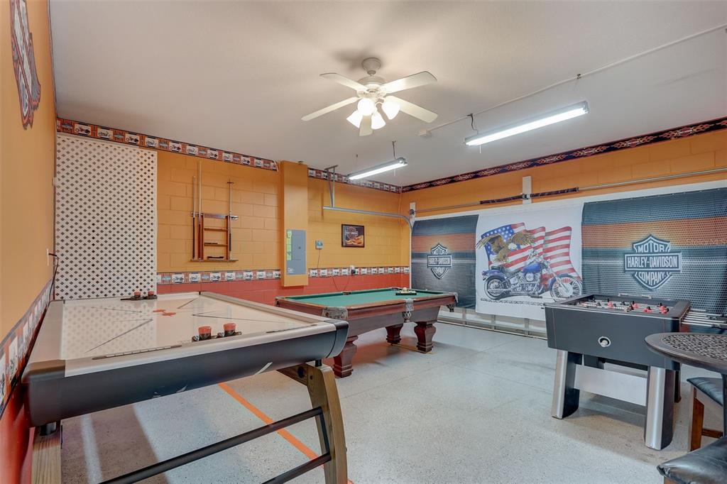 Slide show image of the Orlando Florida Home for Sale 26