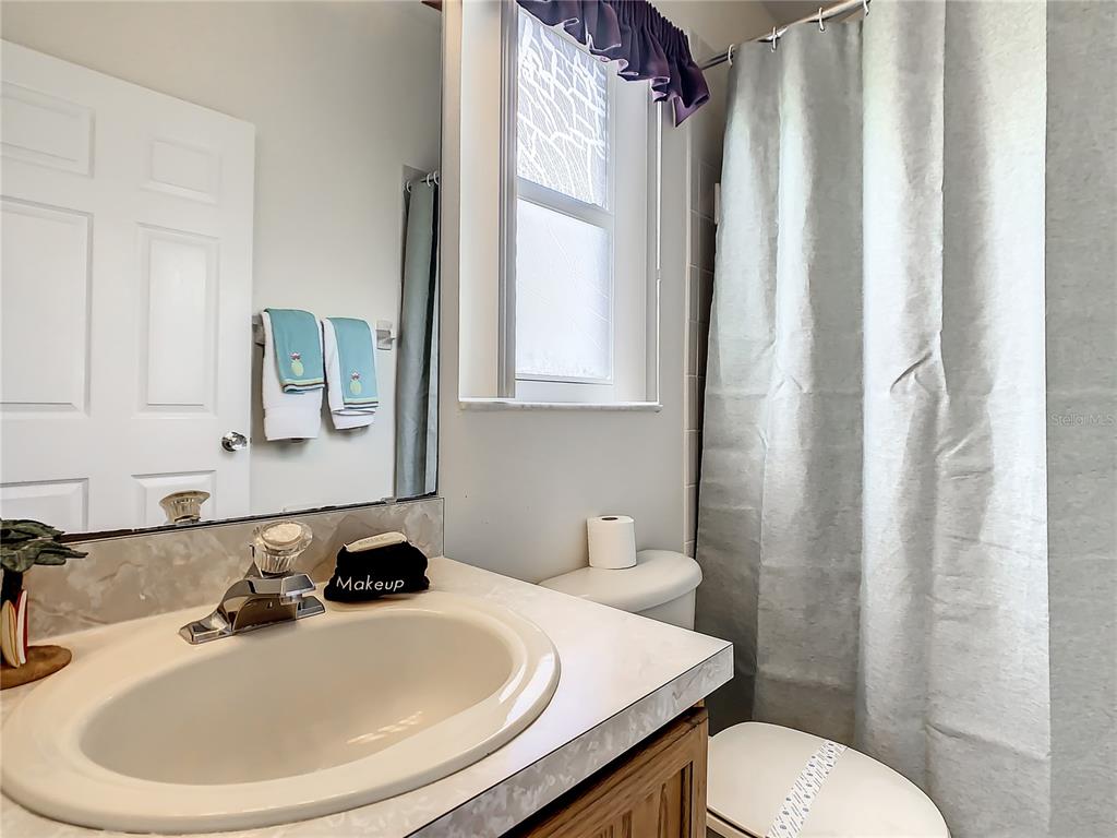 Slide show image of the Orlando Florida Home for Sale 40