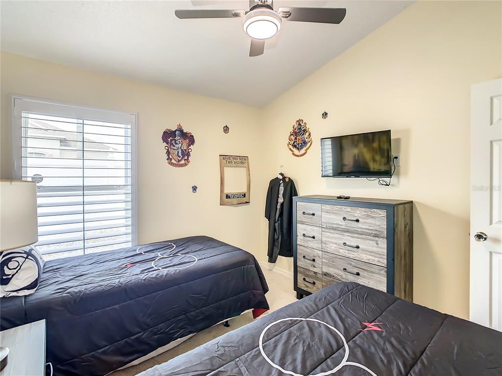 Slide show image of the Orlando Florida Home for Sale 52