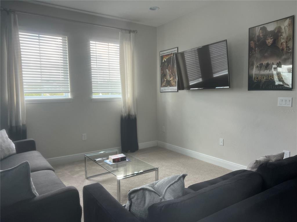 Slide show image of the Orlando Florida Home for Sale 13