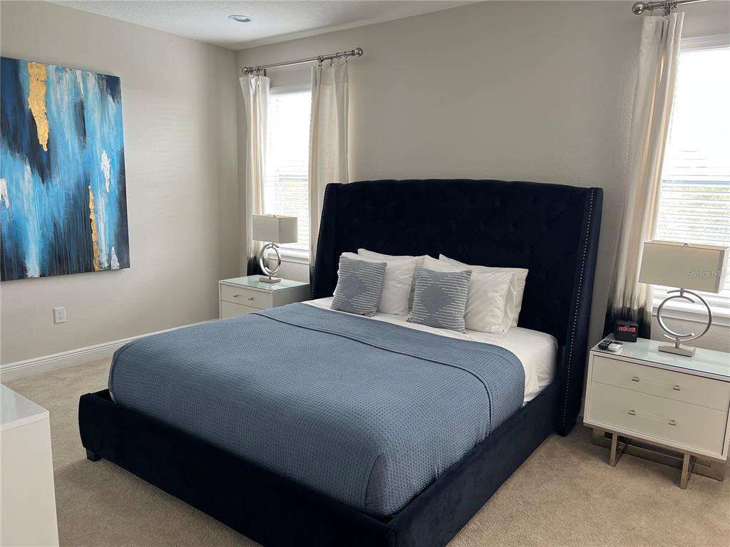 Slide show image of the Orlando Florida Home for Sale 18