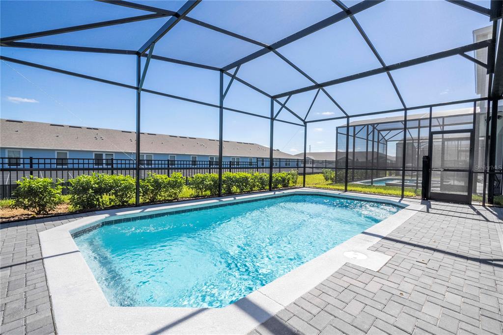 Slide show image of the Orlando Florida Home for Sale 21