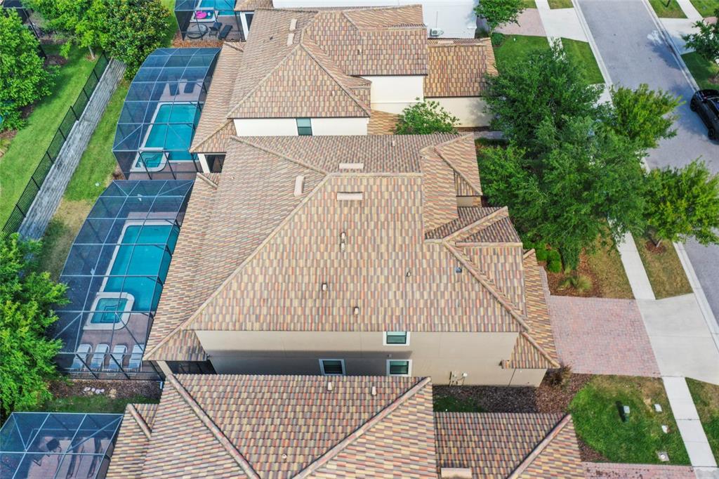 Slide show image of the Orlando Florida Home for Sale 48