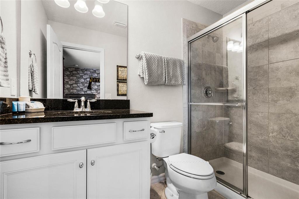 Slide show image of the Orlando Florida Home for Sale 27