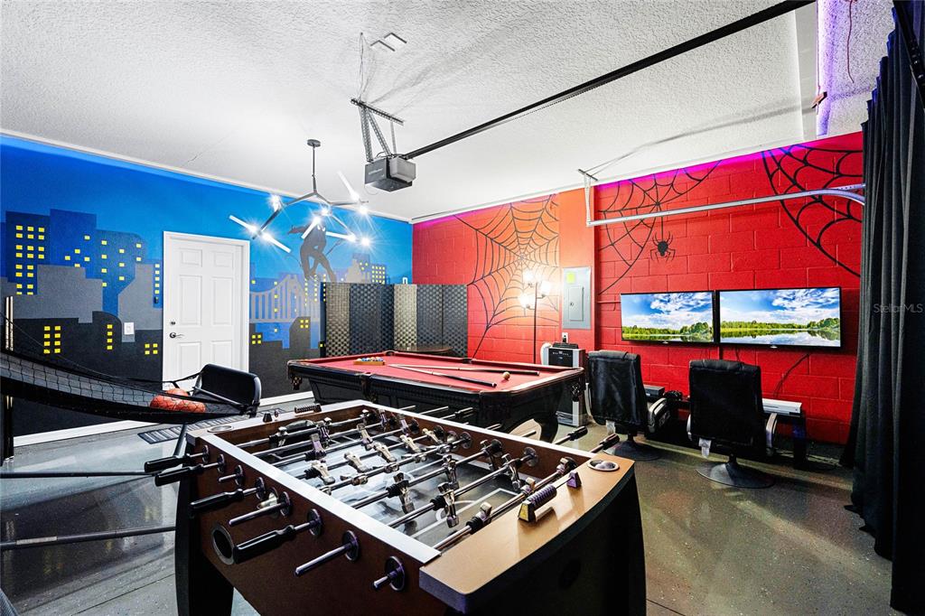 Slide show image of the Orlando Florida Home for Sale 28