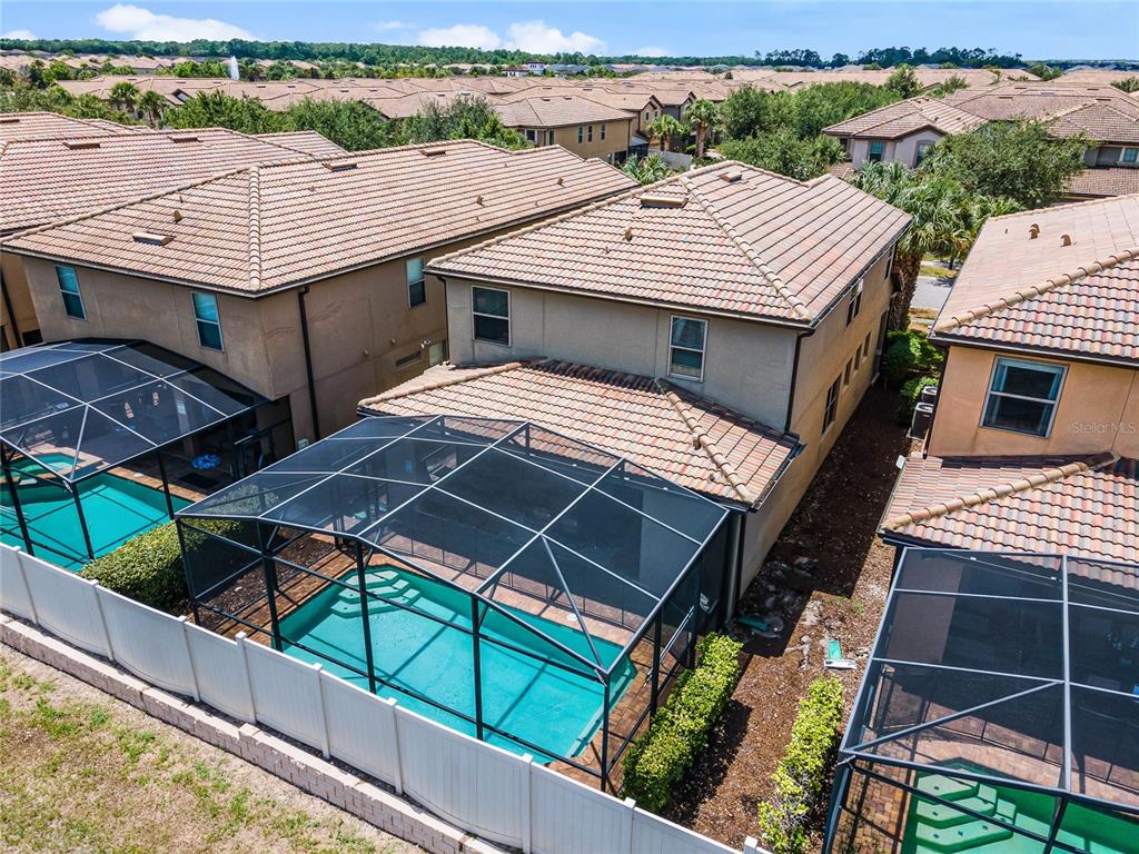 Slide show image of the Orlando Florida Home for Sale 35