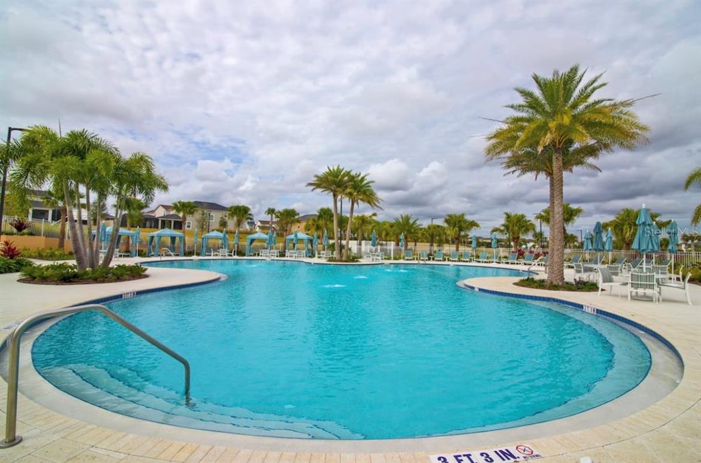 Slide show image of the Orlando Florida Home for Sale 26