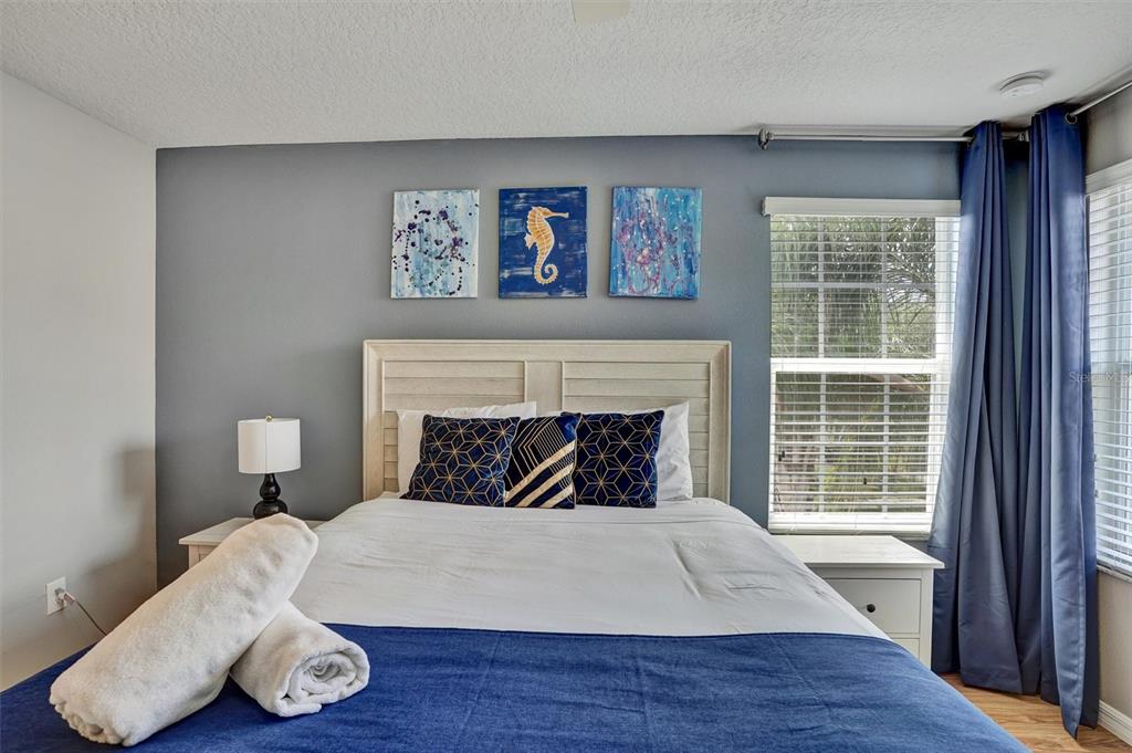 Slide show image of the Orlando Florida Home for Sale 27