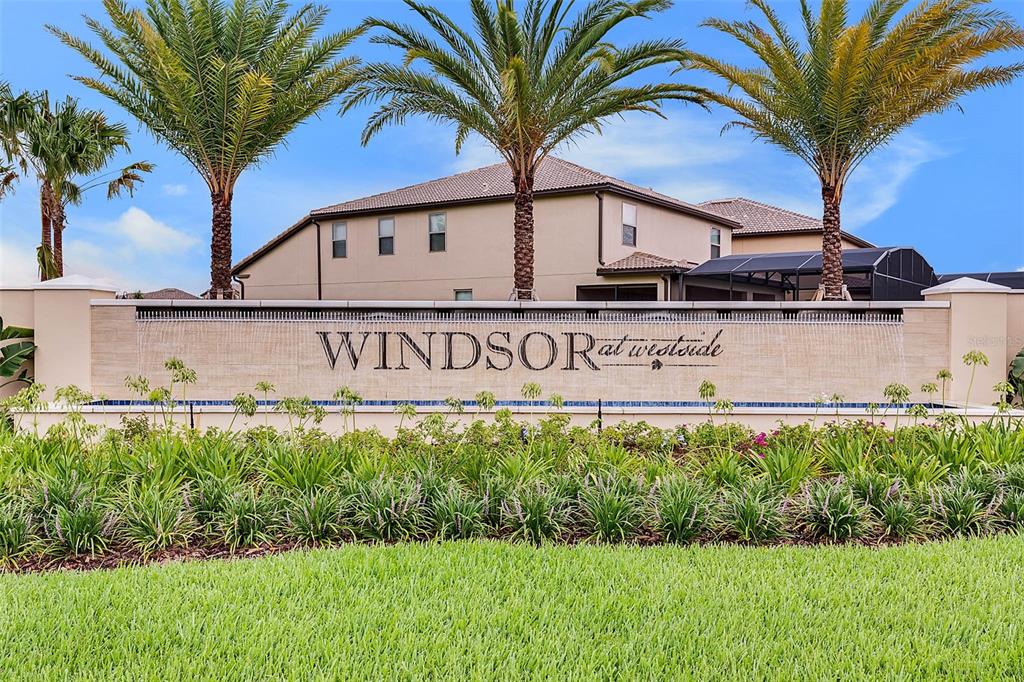 Slide show image of the Orlando Florida Home for Sale 42