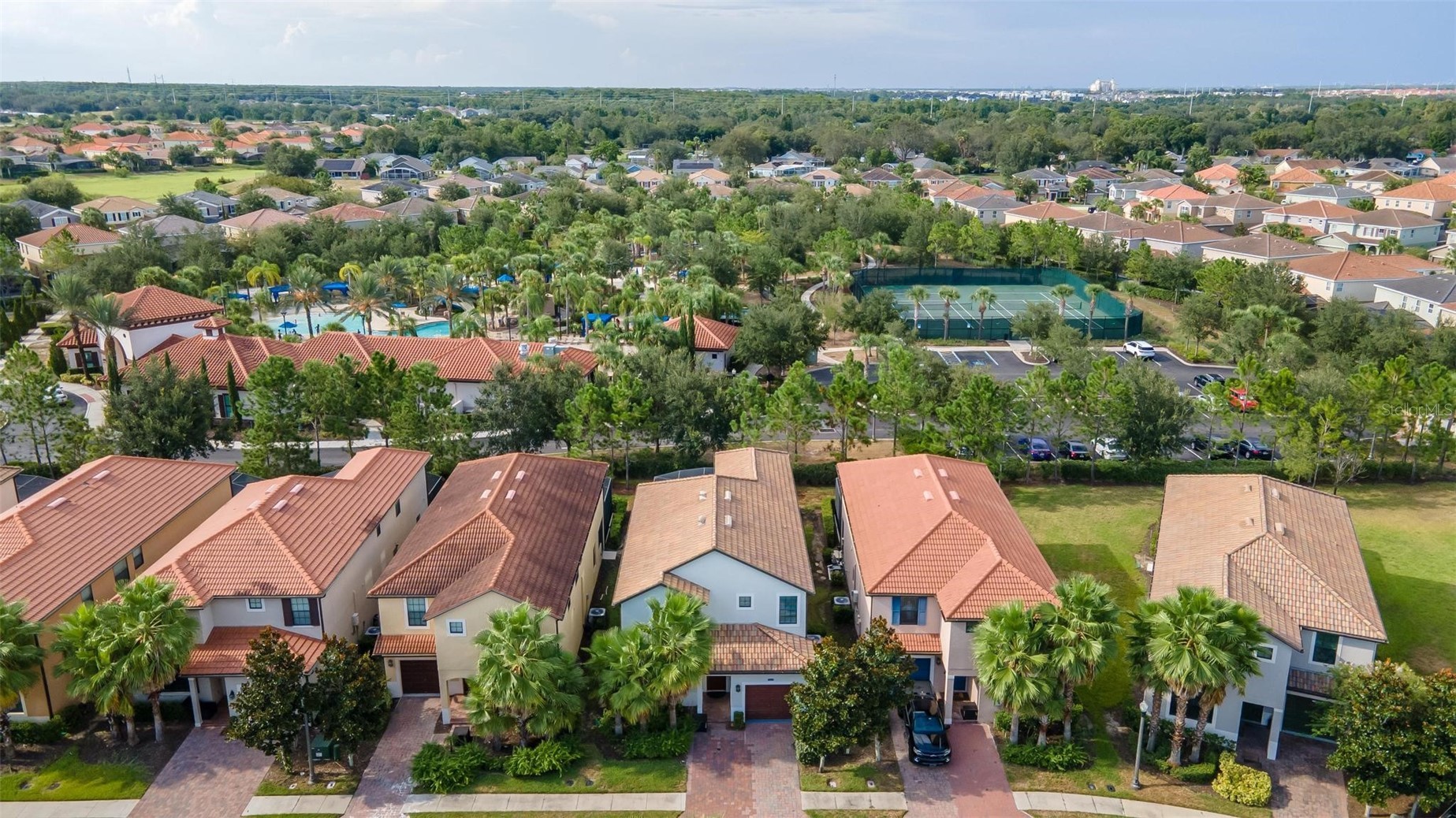 Slide show image of the Orlando Florida Home for Sale 03