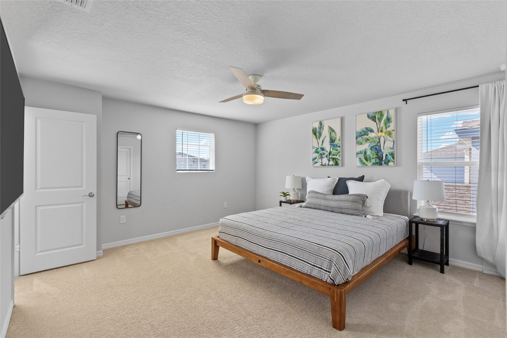 Slide show image of the Orlando Florida Home for Sale 20
