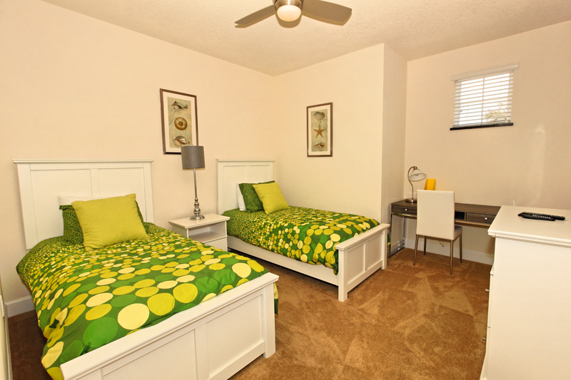 Slide show image of the Orlando Florida Home for Sale 11