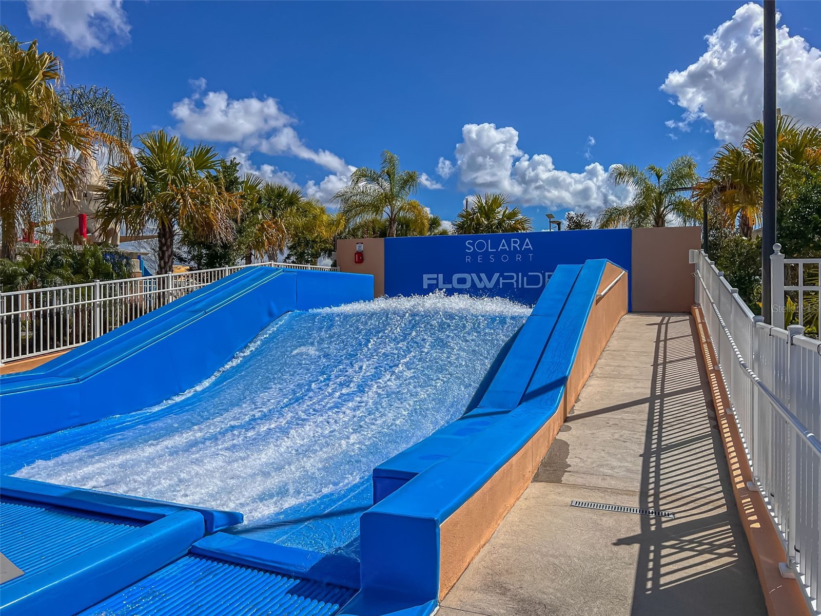 Slide show image of the Orlando Florida Home for Sale 67