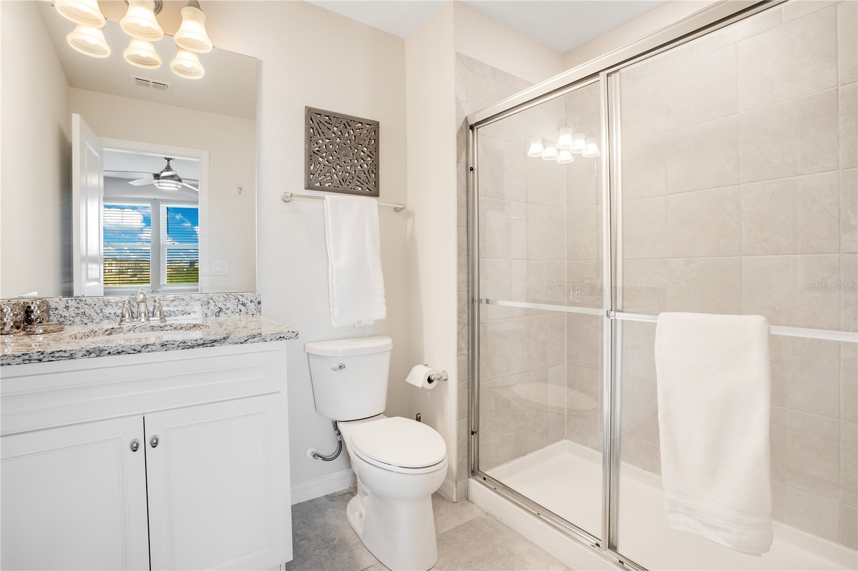 Slide show image of the Orlando Florida Home for Sale 20