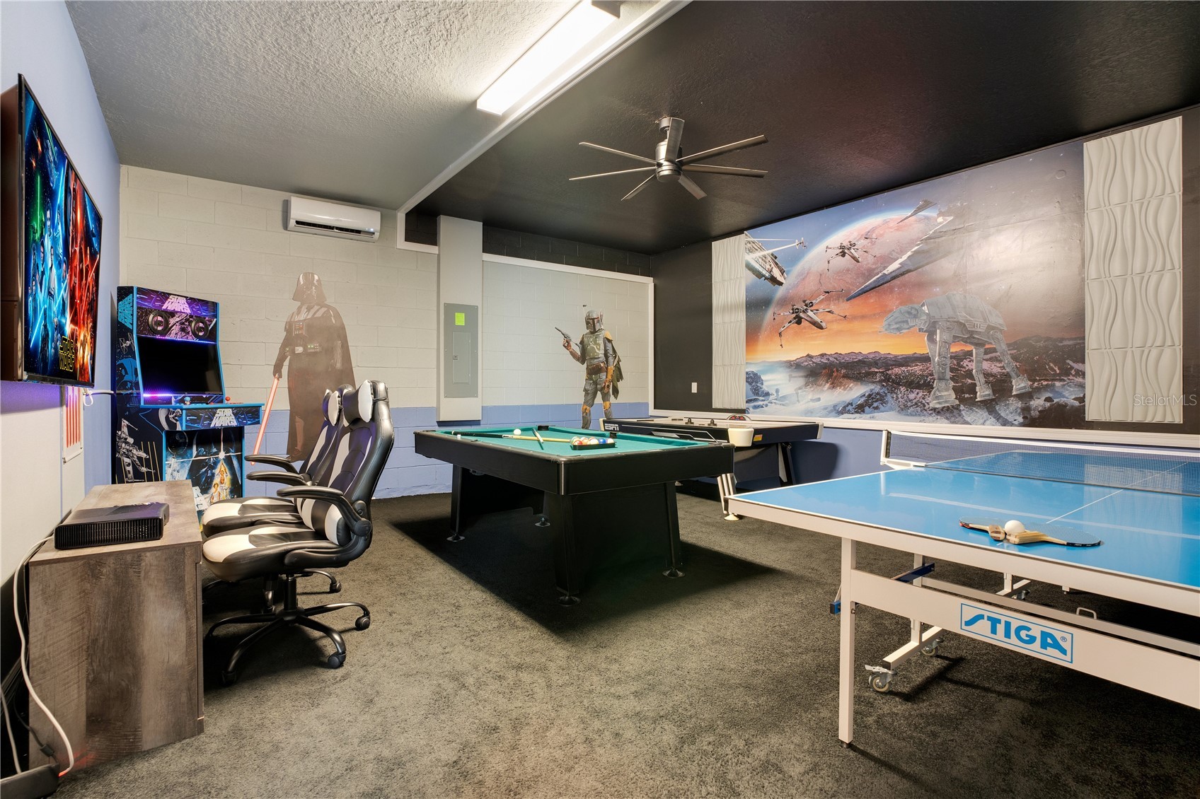 Slide show image of the Orlando Florida Home for Sale 27