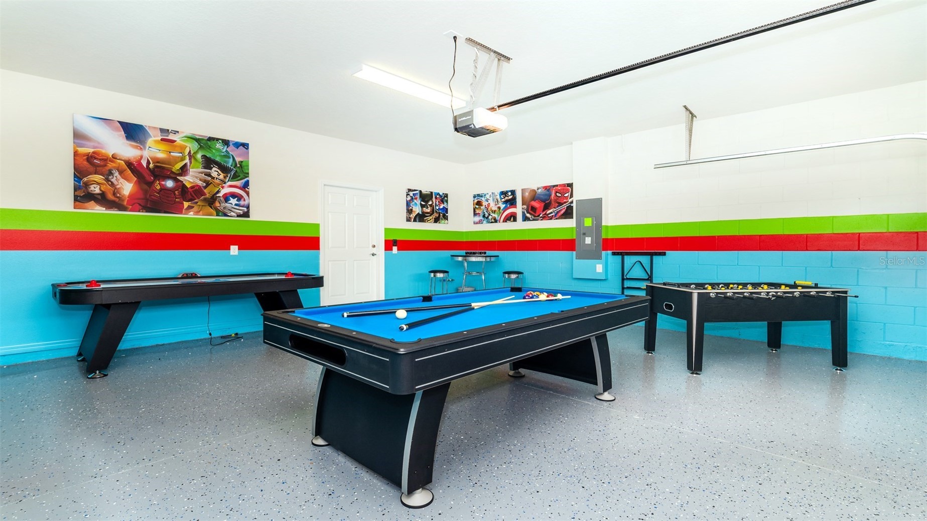 Slide show image of the Orlando Florida Home for Sale 43