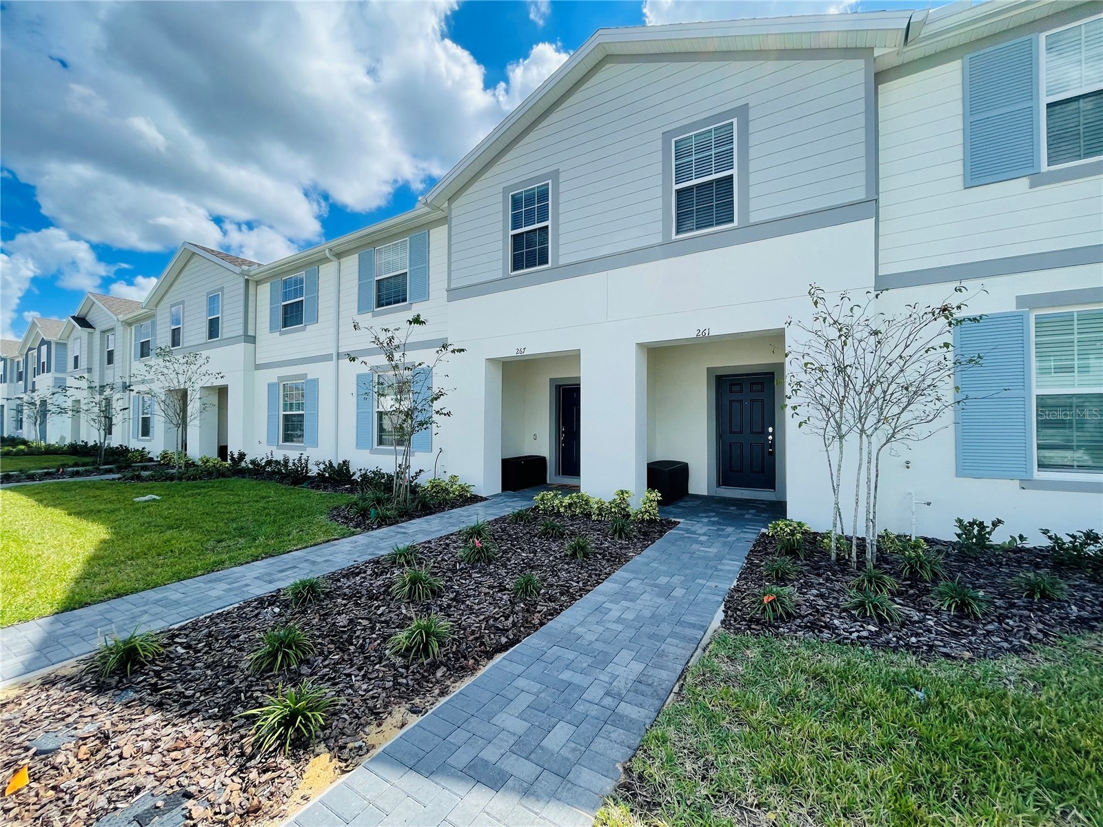 Slide show image of the Orlando Florida Home for Sale 02