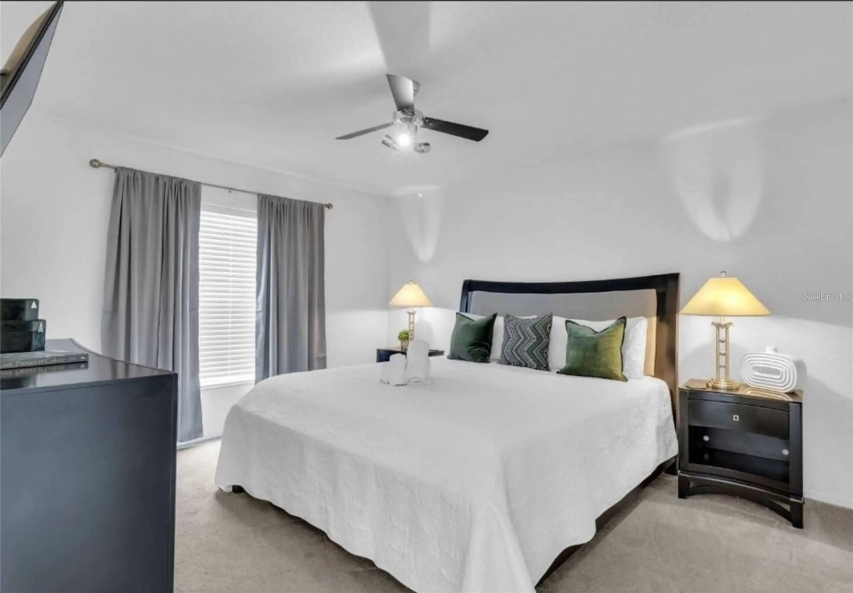Slide show image of the Orlando Florida Home for Sale 07