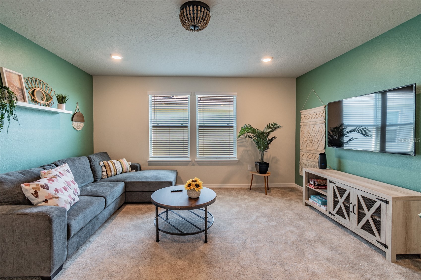 Slide show image of the Orlando Florida Home for Sale 19