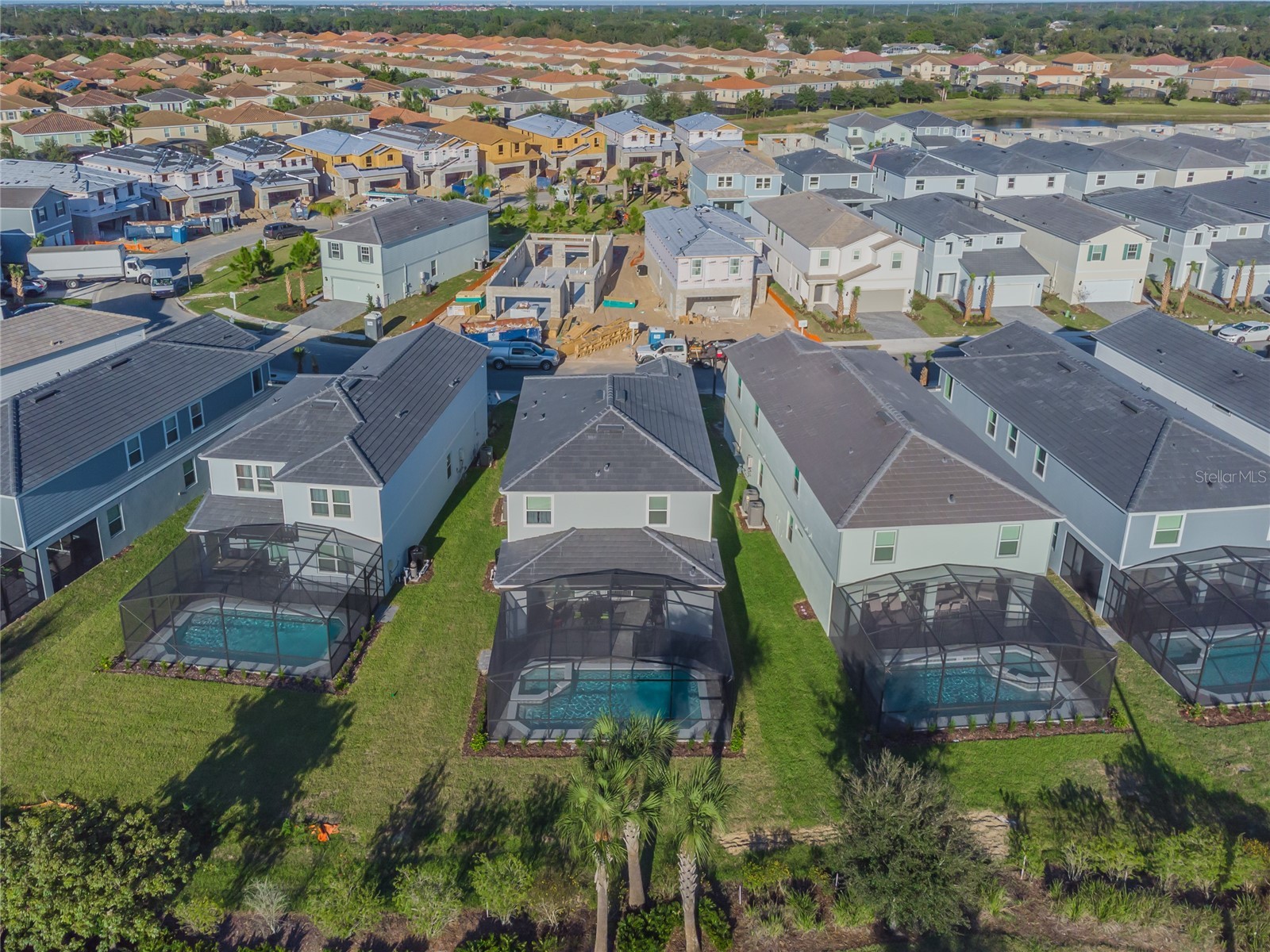 Slide show image of the Orlando Florida Home for Sale 43