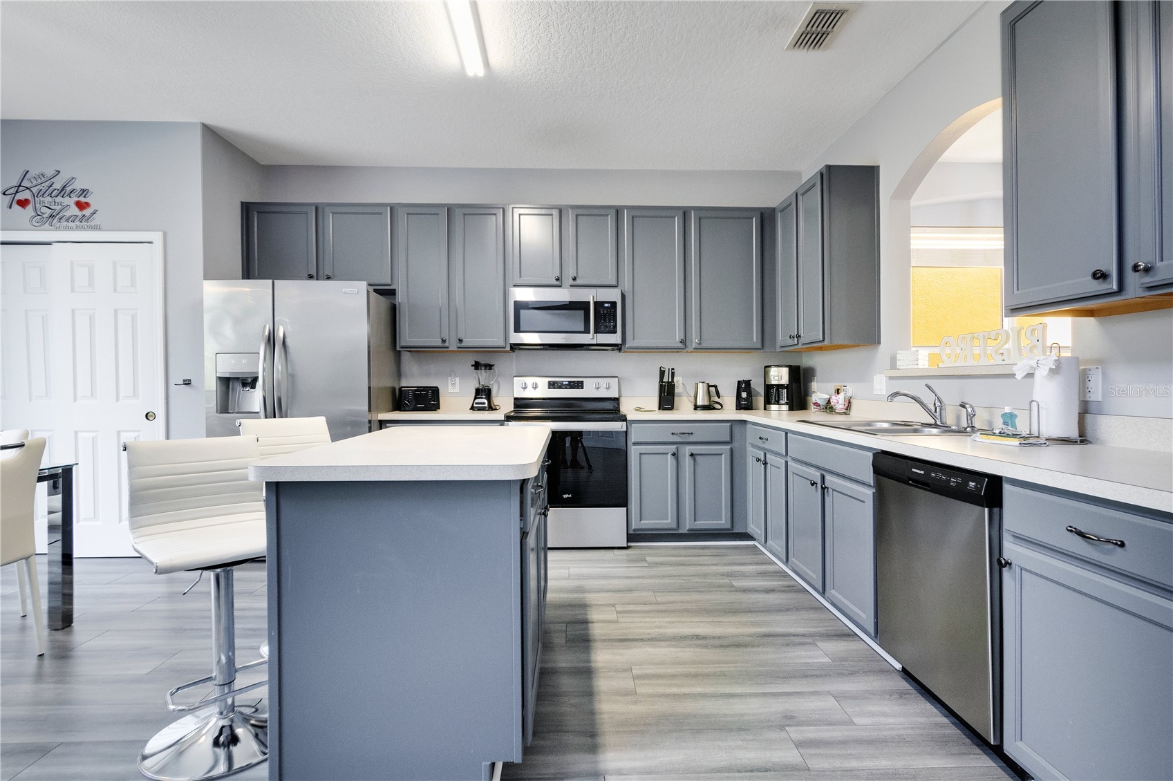 Slide show image of the Orlando Florida Home for Sale 05