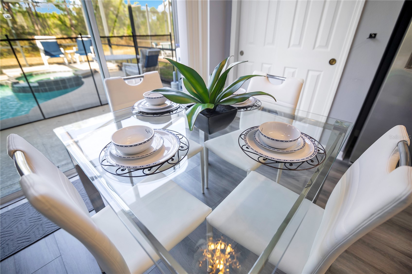 Slide show image of the Orlando Florida Home for Sale 33