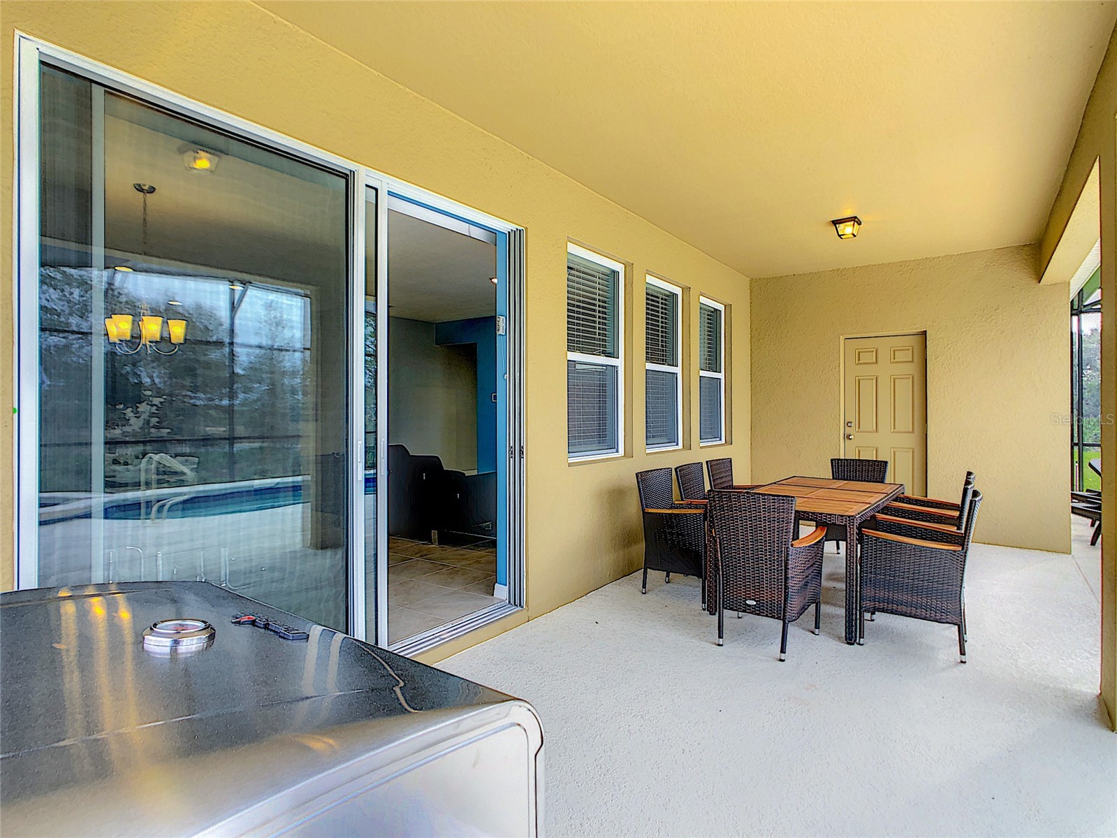 Slide show image of the Orlando Florida Home for Sale 56