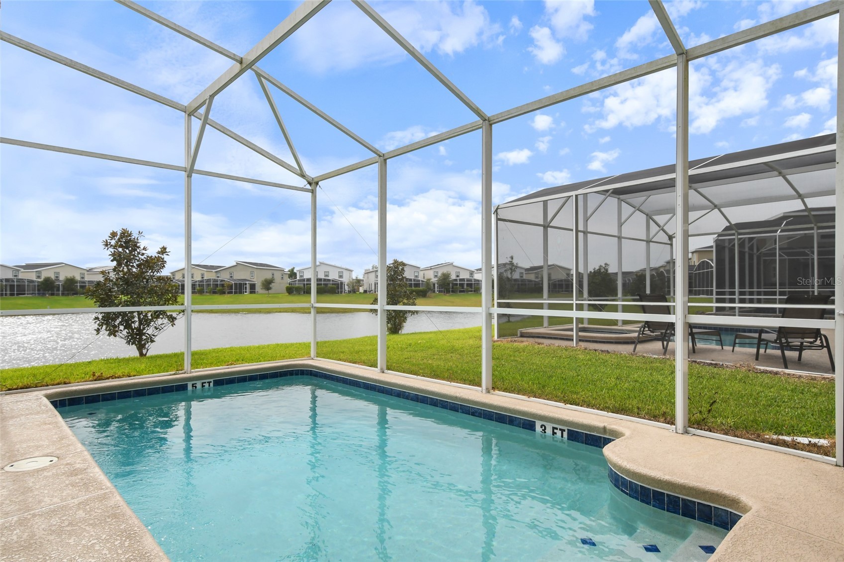 Slide show image of the Orlando Florida Home for Sale 51