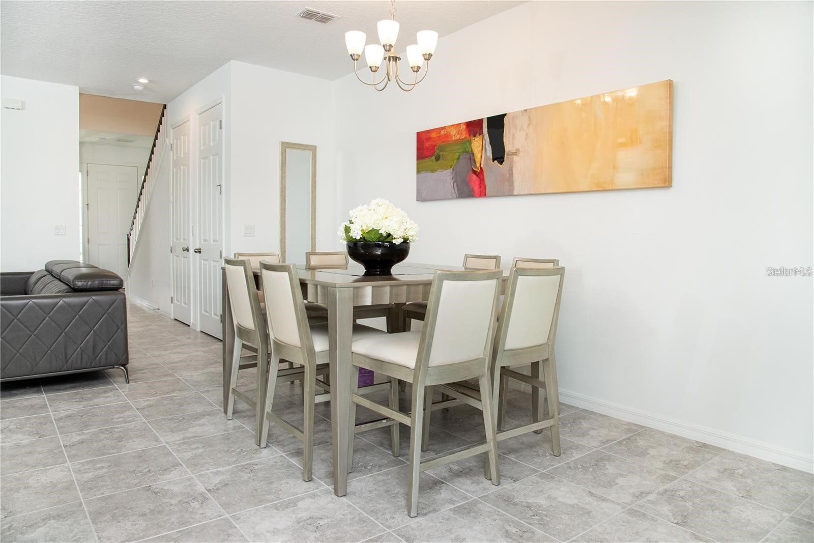 Slide show image of the Orlando Florida Home for Sale 08