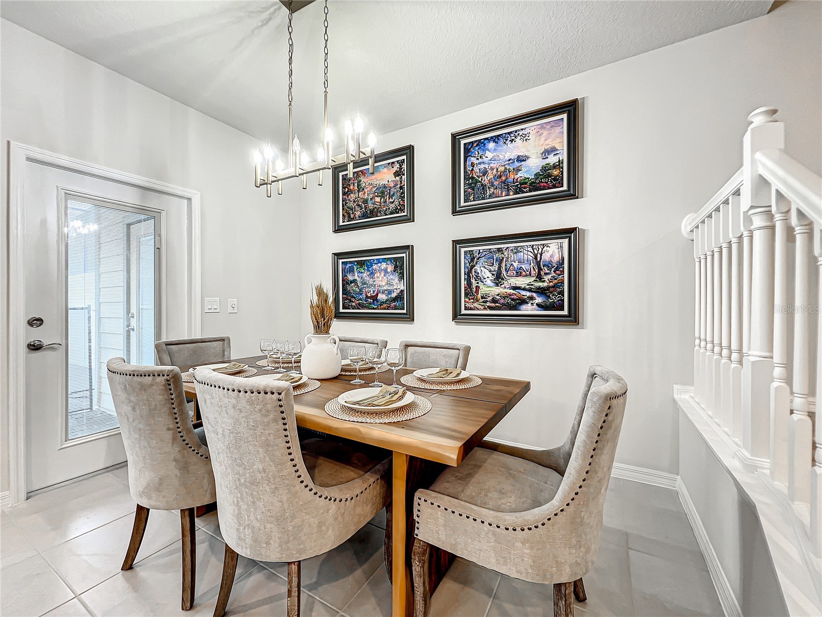 Slide show image of the Orlando Florida Home for Sale 12