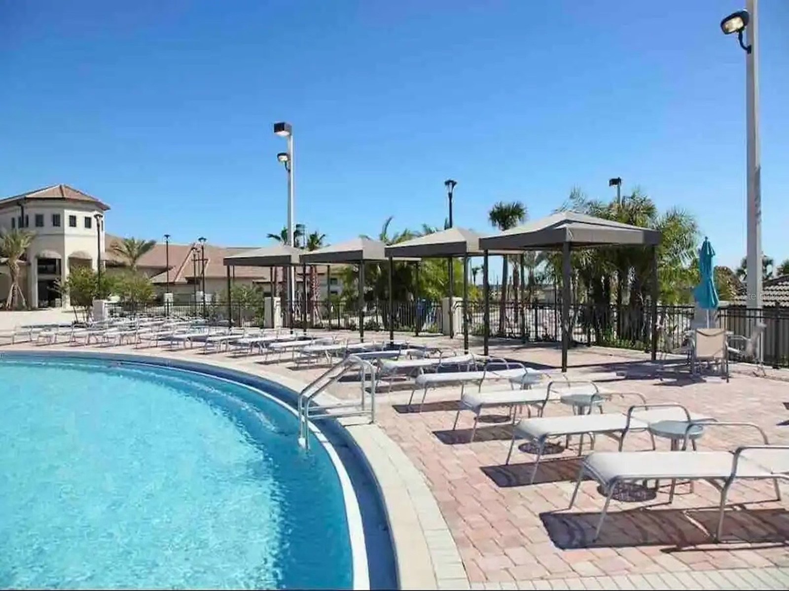 Slide show image of the Orlando Florida Home for Sale 31