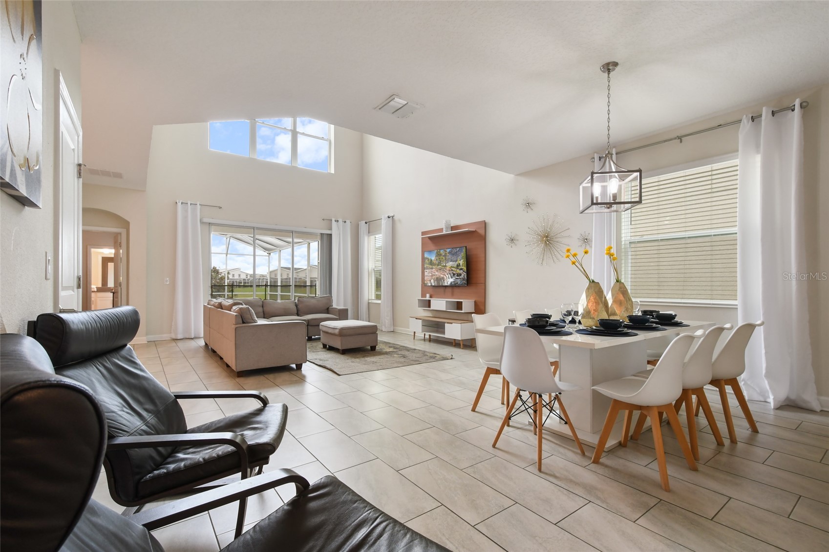 Slide show image of the Orlando Florida Home for Sale 04