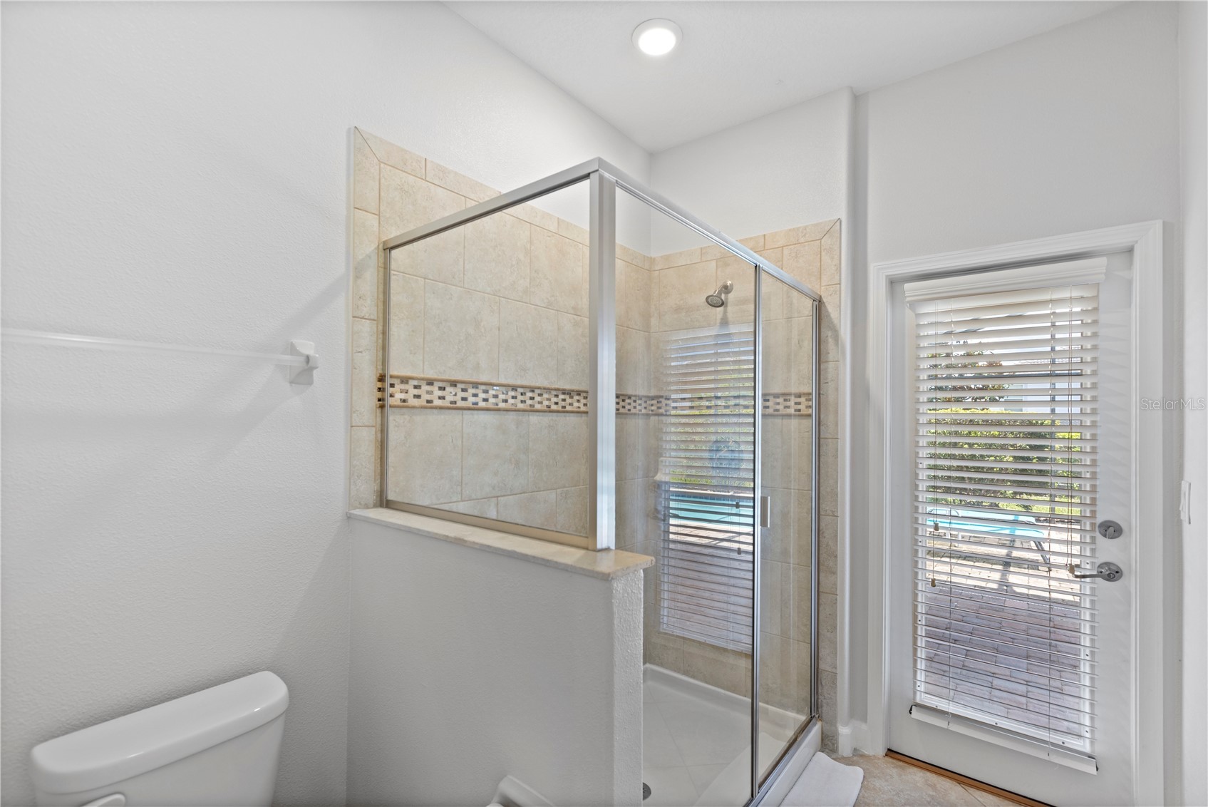 Slide show image of the Orlando Florida Home for Sale 45